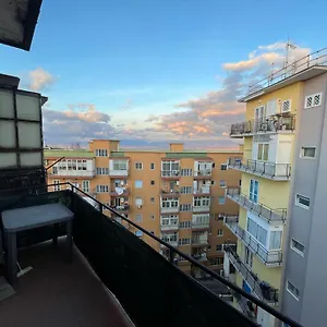 frooms-napoli.hotels-amalfi.com/